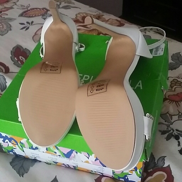 Shoes - Picture 2 of 2